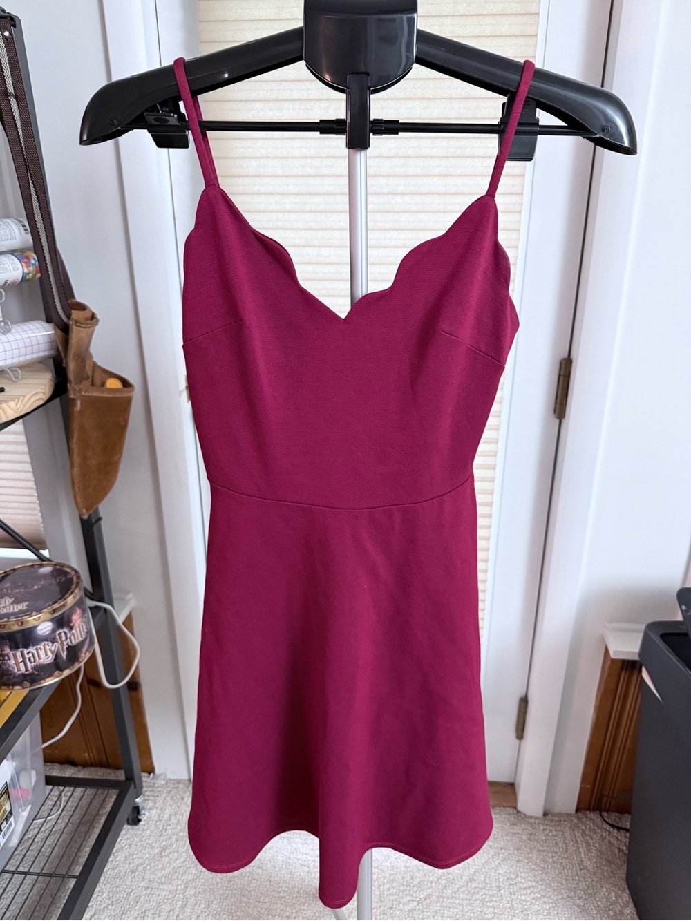 Rosie Harlow red scalloped V-neck fit and flare mini dress Wine Red size M